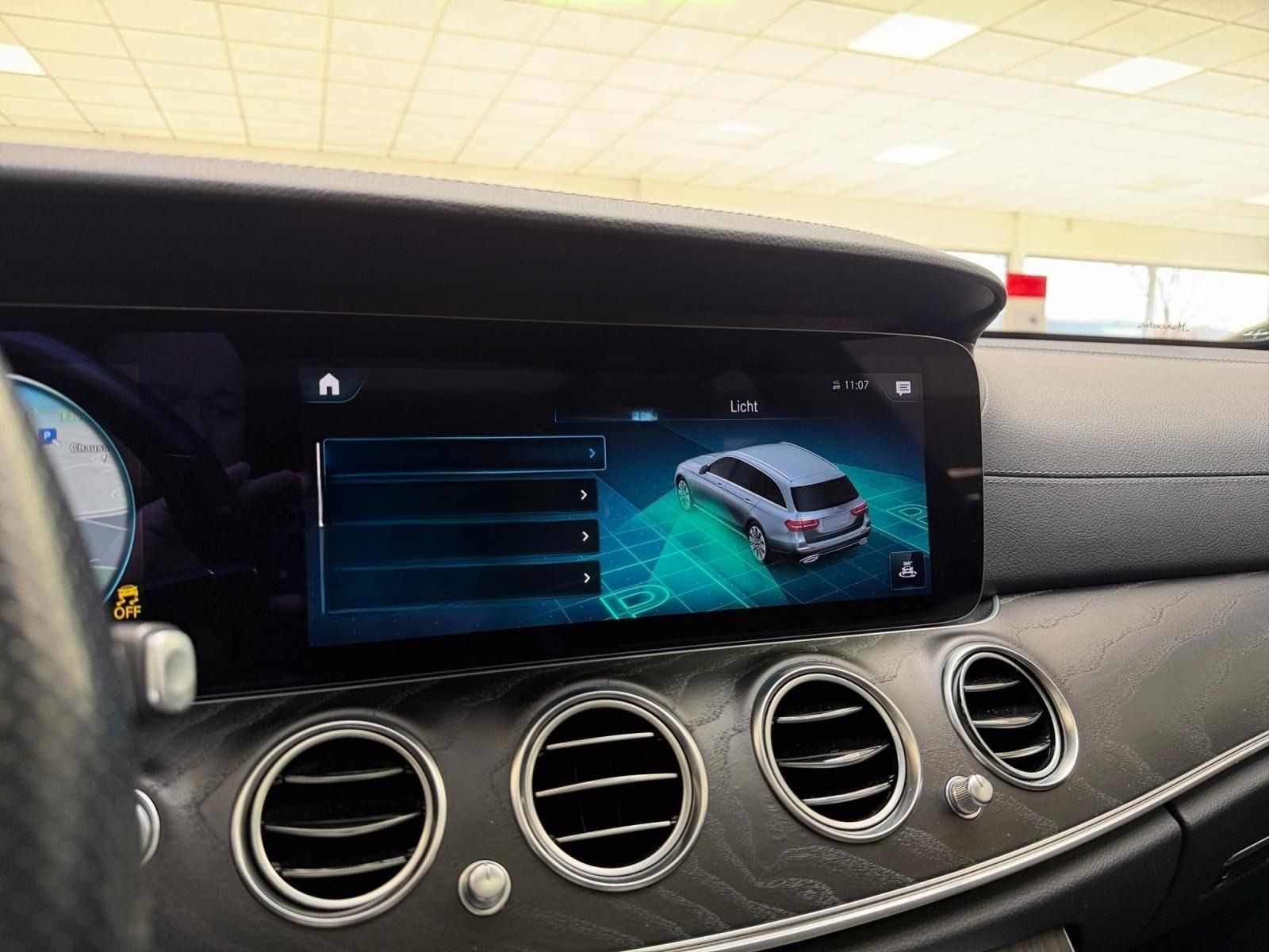 Mercedes-Benz E 400 d T AMG*4M*9G*MBEAM*PANO*WIDE*TOTW*KAM*AHK foto 18