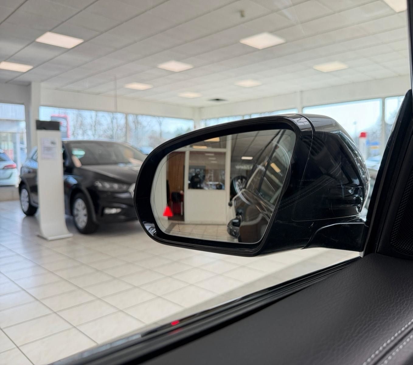 Mercedes-Benz E 400 d T AMG*4M*9G*MBEAM*PANO*WIDE*TOTW*KAM*AHK foto 25