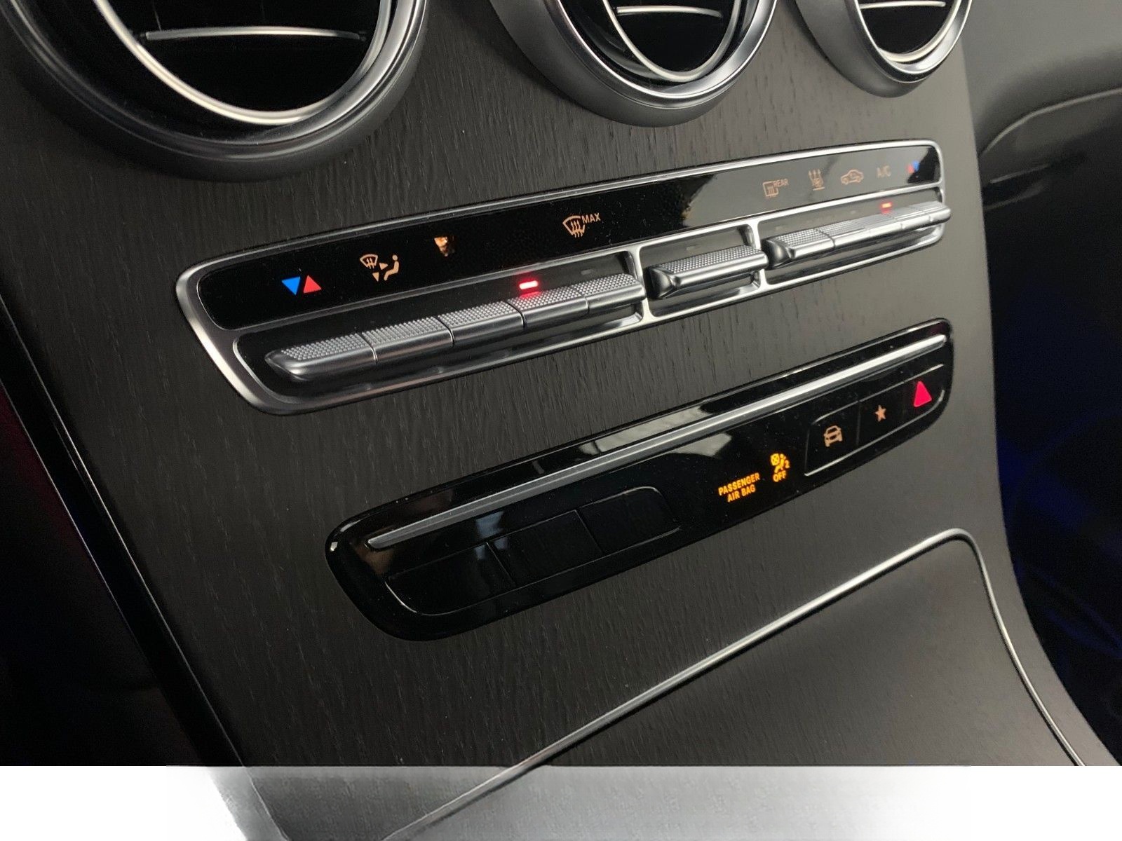 Mercedes-Benz GLC 300 de AMG Line HeadUp Distr.+ Kam Virtual foto 14