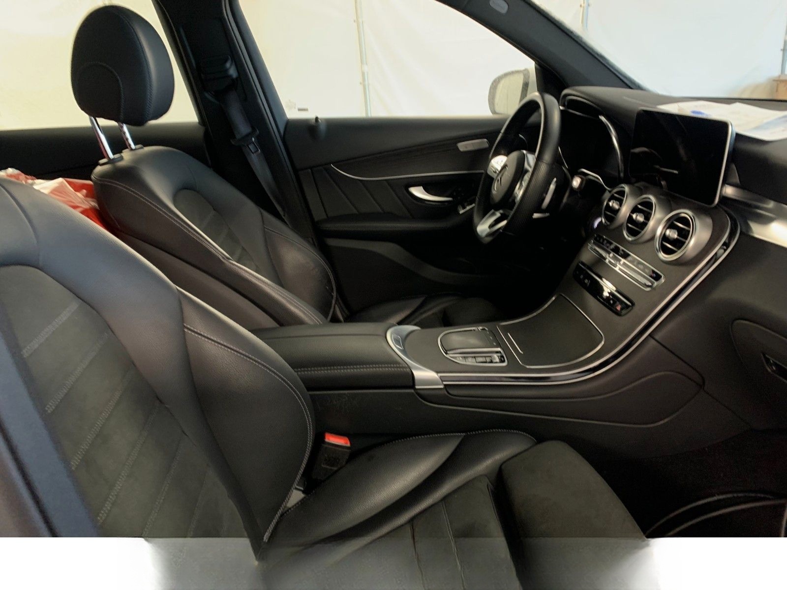 Mercedes-Benz GLC 300 de AMG Line HeadUp Distr.+ Kam Virtual foto 3