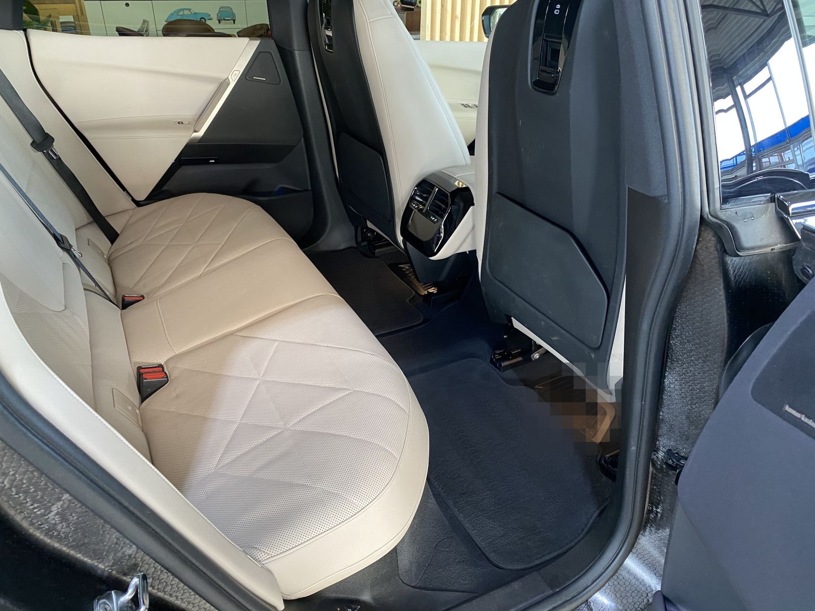 BMW iX 40 xDrive Sport Harman/Kardon Leder AHK LED foto 18