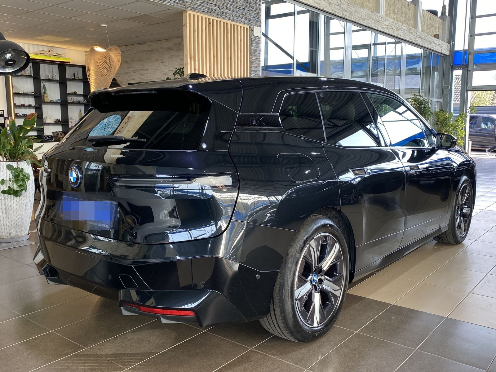 BMW iX 40 xDrive Sport Harman/Kardon Leder AHK LED foto 7