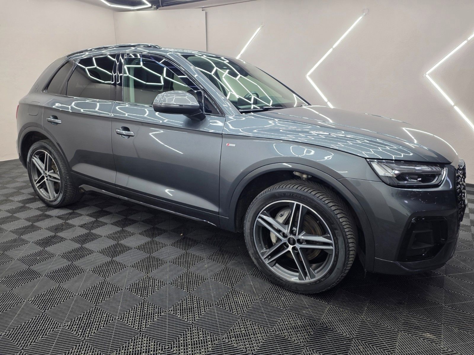 Audi Q5 55TFSIe 367PS Sline B&O Pano Virtual ACC LED foto 15