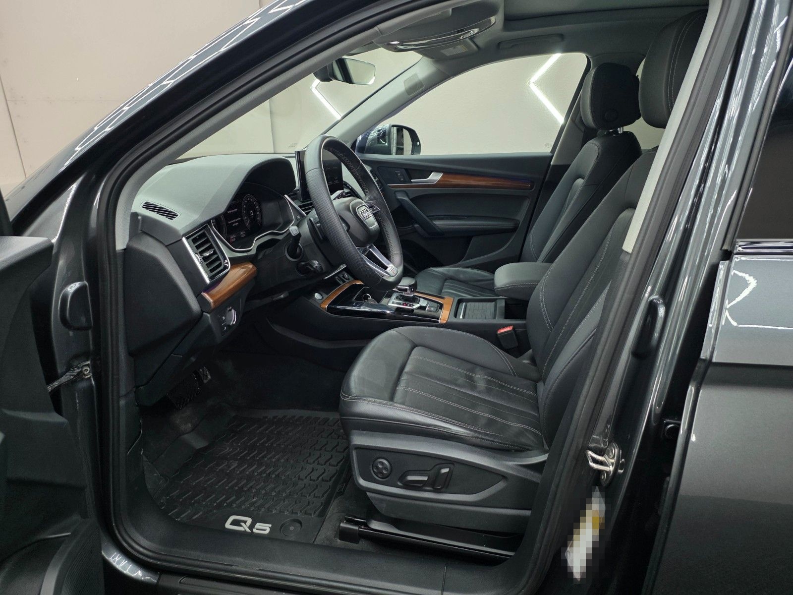 Audi Q5 55TFSIe 367PS Sline B&O Pano Virtual ACC LED foto 22