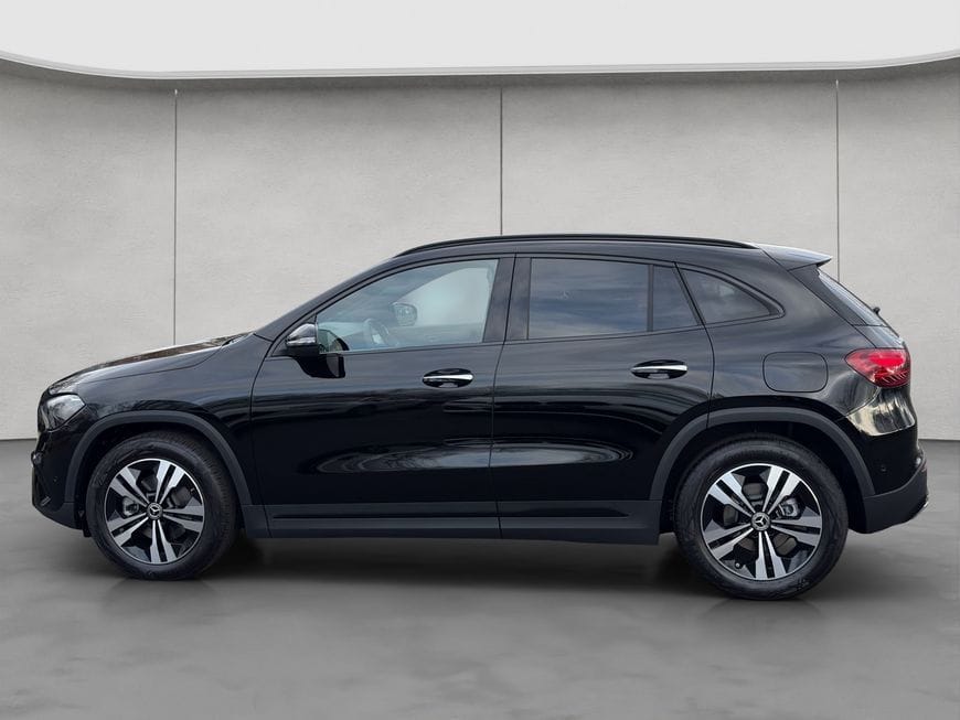Mercedes-Benz GLA 180 d Progressive Advan 360° WinterP NIGHT foto 2