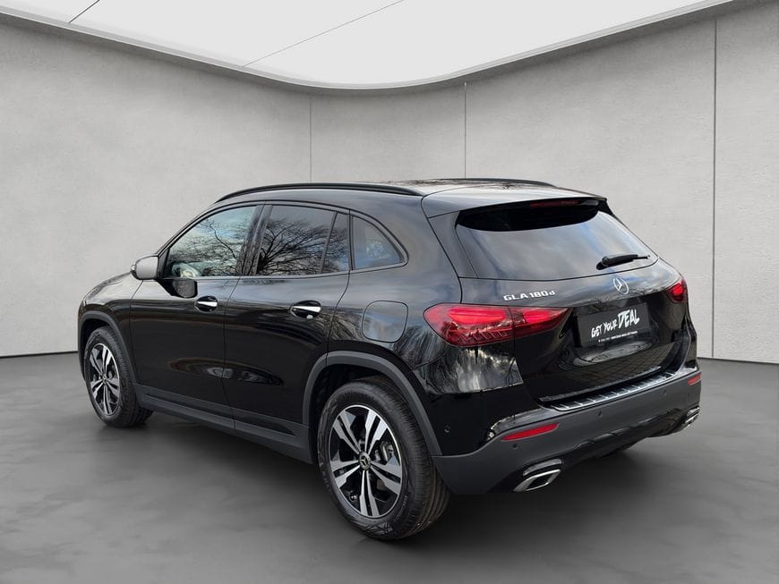 Mercedes-Benz GLA 180 d Progressive Advan 360° WinterP NIGHT foto 3