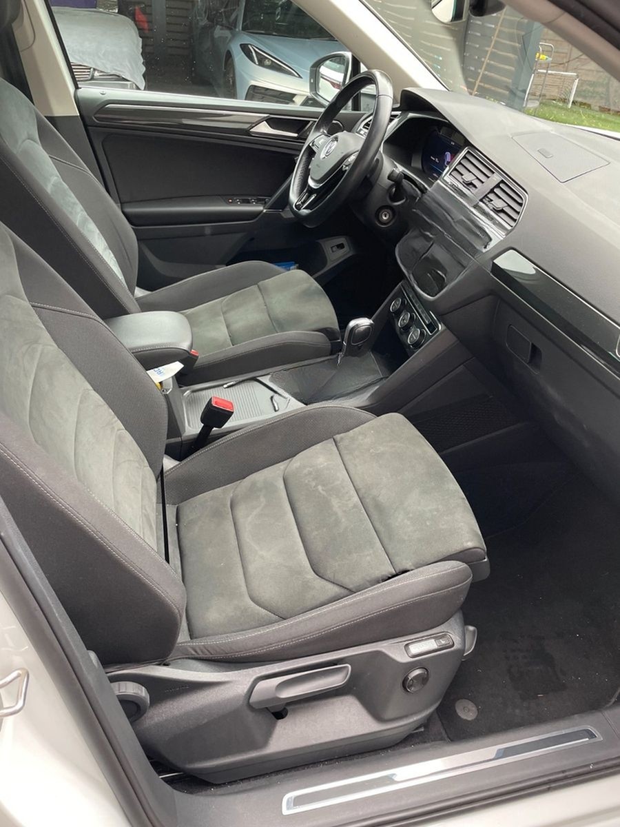 Volkswagen Tiguan 2.0 TSI 132kW DSG 4MOTION R LINE AHK foto 5