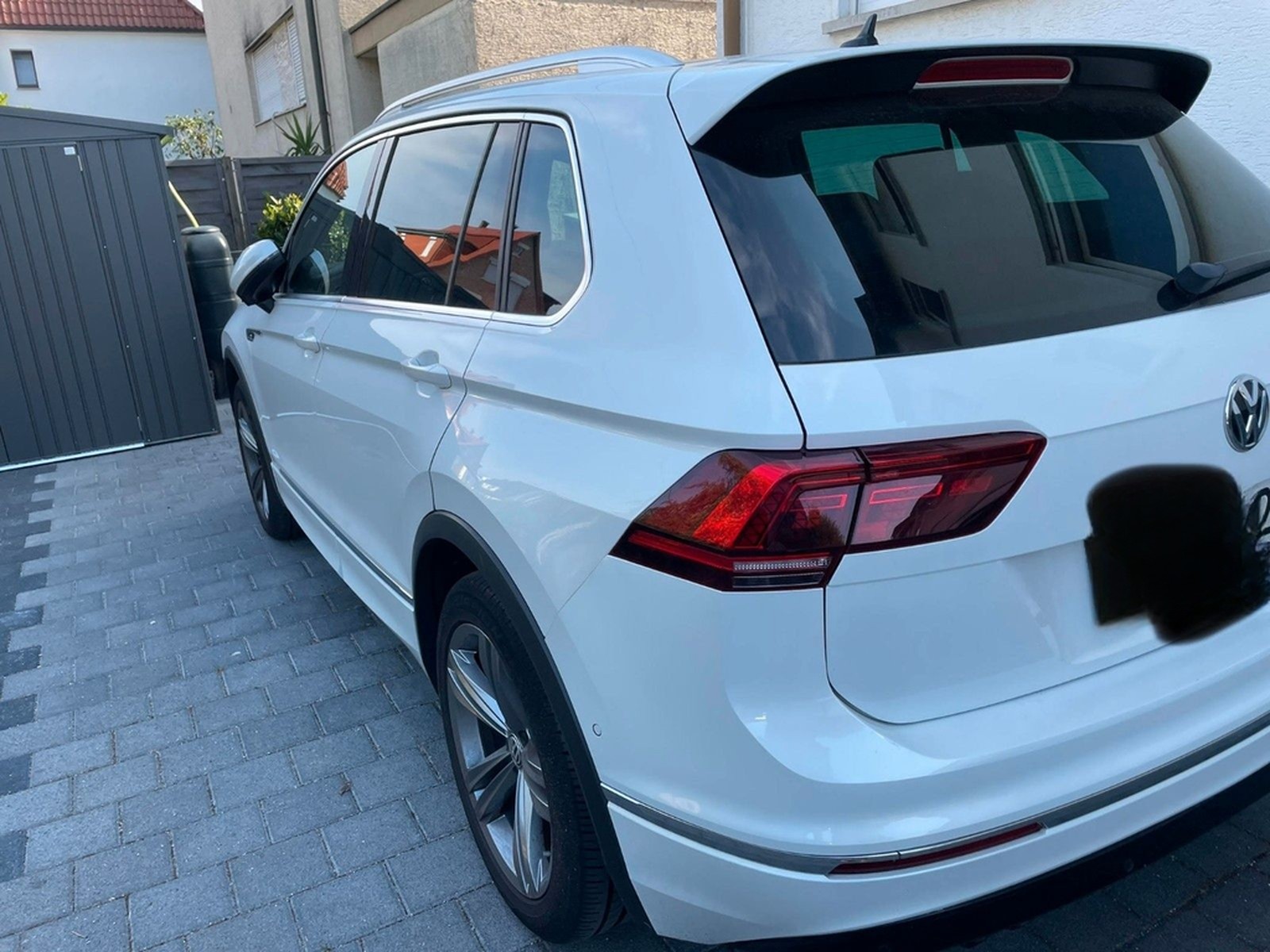 Volkswagen Tiguan 2.0 TSI 132kW DSG 4MOTION R LINE AHK foto 6