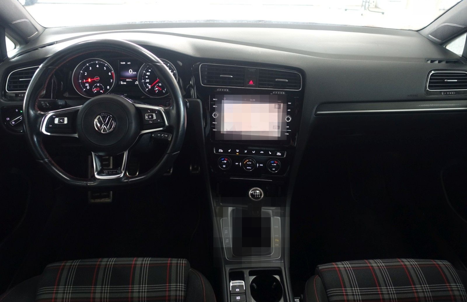 Volkswagen Golf VII Lim. GTI Facelift; NAVIG/ PANO/ nonOPF! foto 18