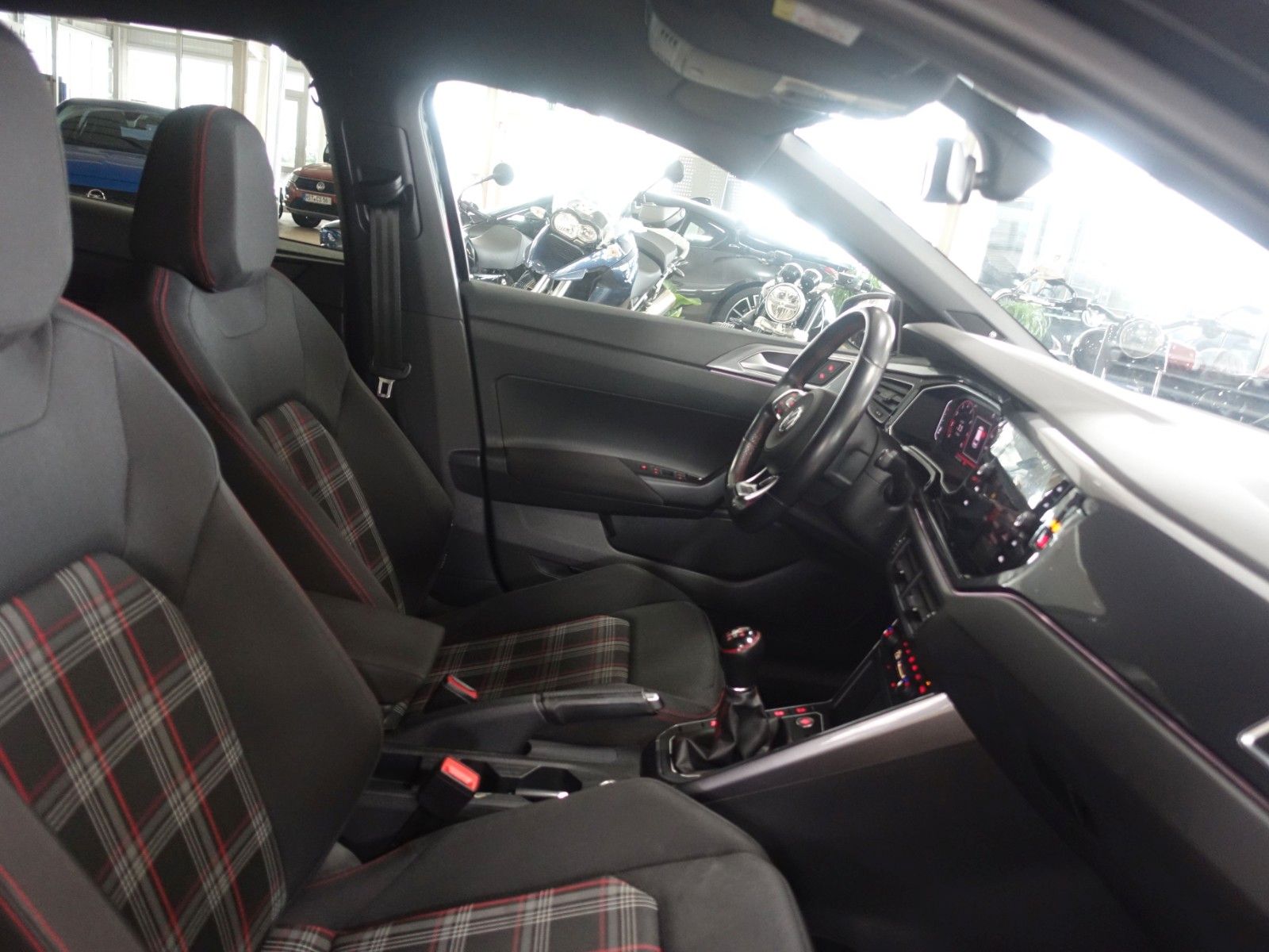 Volkswagen Polo VI GTI; NAV ViCo KAM LED Keyl Beats Brescia foto 12