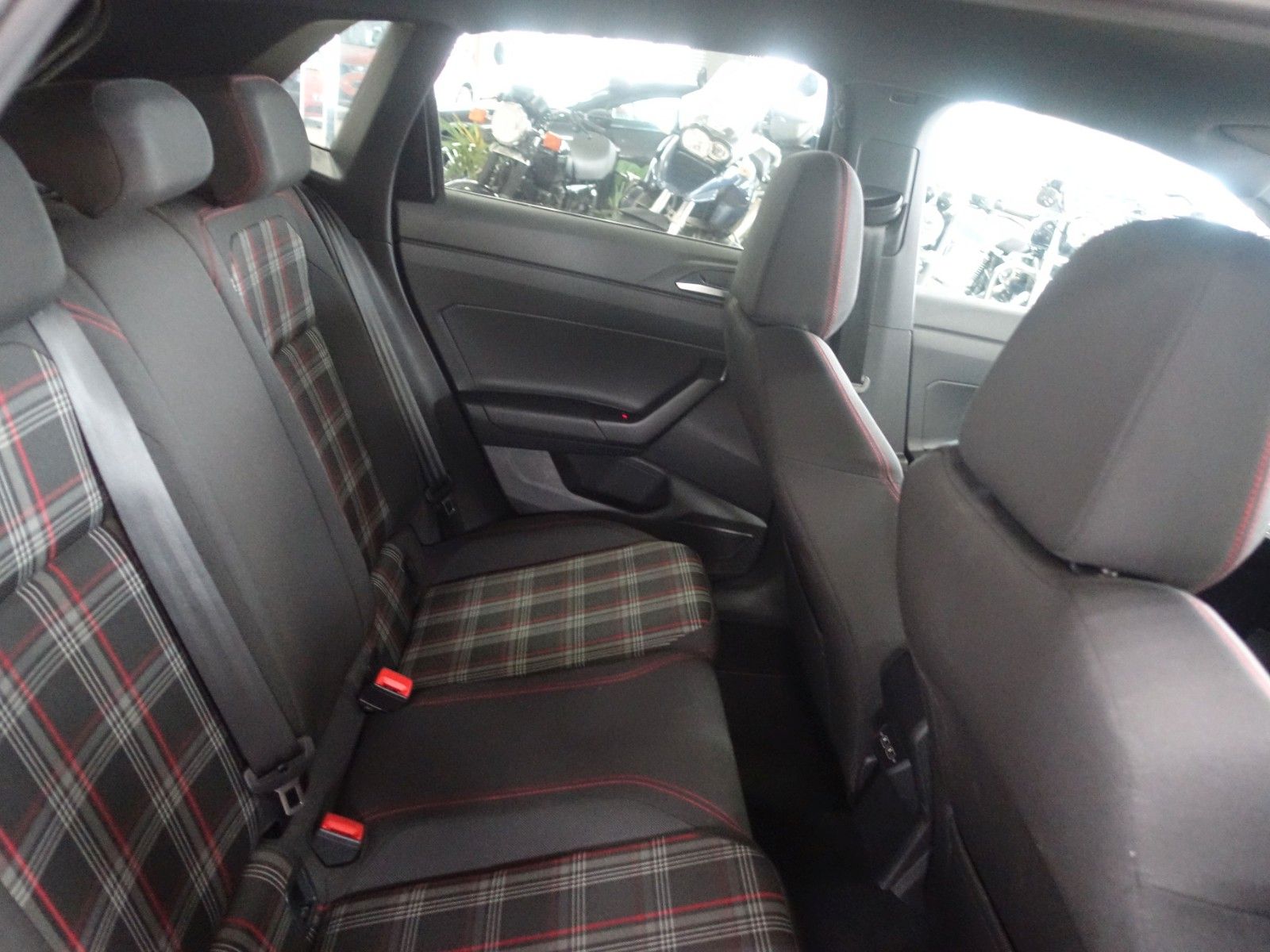 Volkswagen Polo VI GTI; NAV ViCo KAM LED Keyl Beats Brescia foto 16