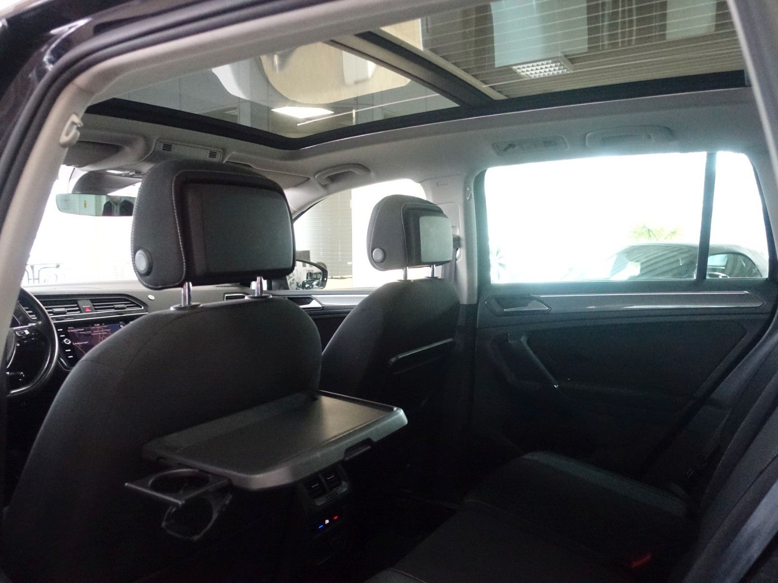 Volkswagen Tiguan 2.0TDI DSG 4Motion; NAV PANO LED KAM AHK foto 20
