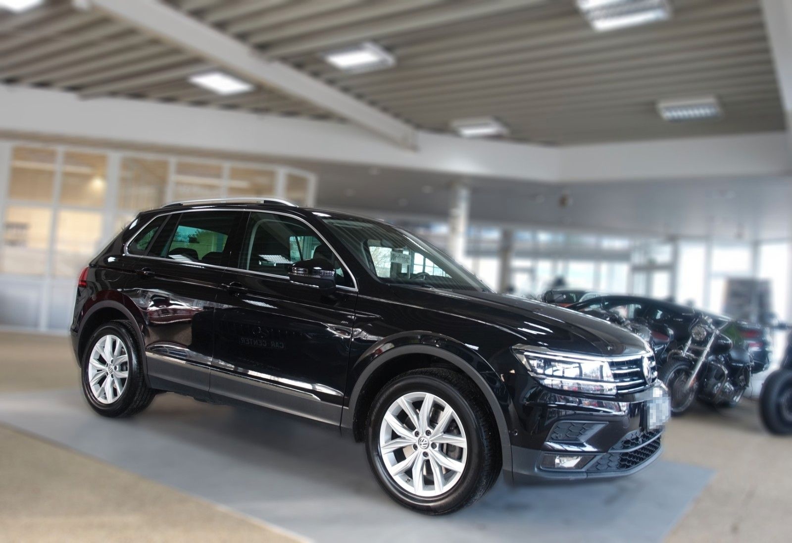 Volkswagen Tiguan 2.0TDI DSG 4Motion; NAV PANO LED KAM AHK foto 3