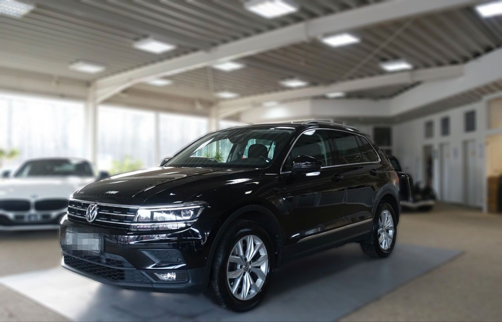 Volkswagen Tiguan 2.0TDI DSG 4Motion; NAV PANO LED KAM AHK foto 6