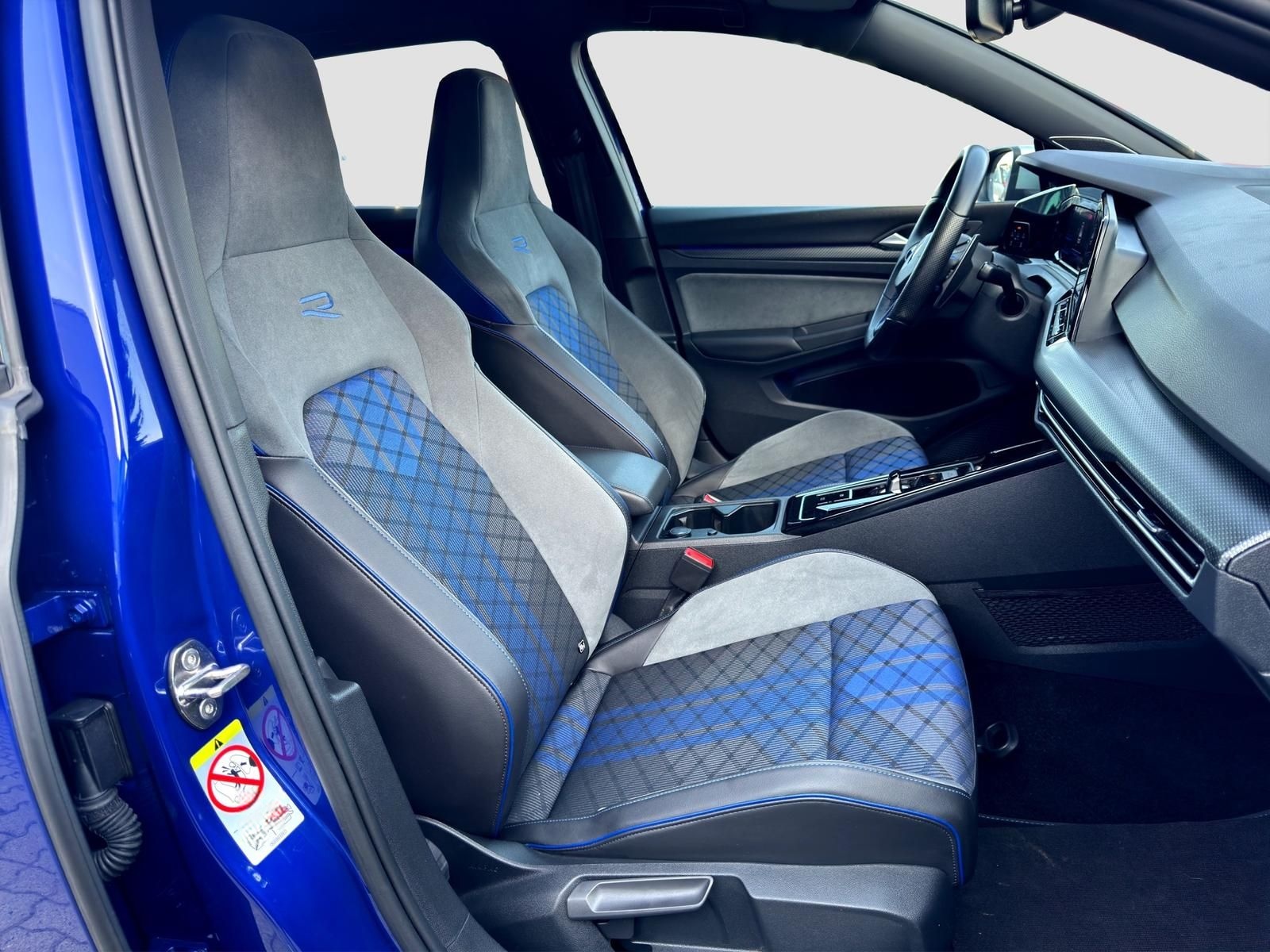 Volkswagen Golf R Perfomance 4MO*V-MAX*SHZ*APP*HARMAN*LHZ foto 14