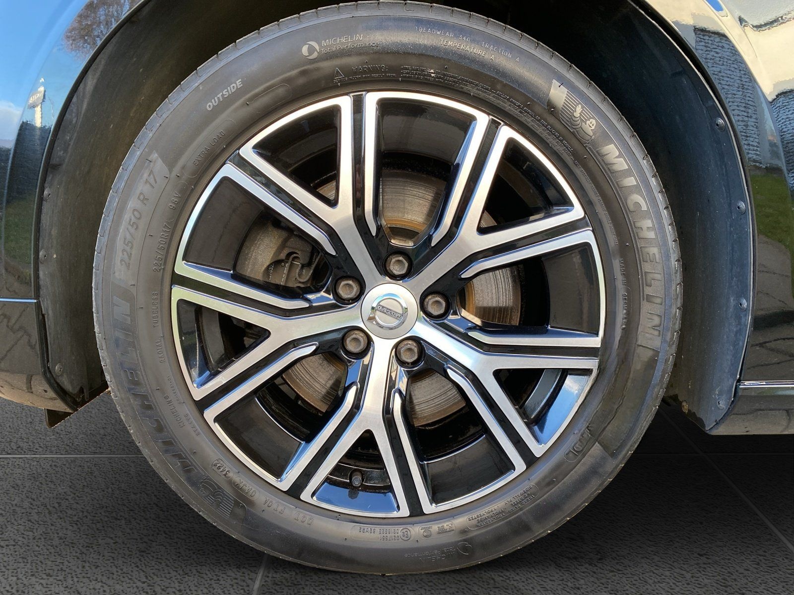 Volvo V60 Kombi B4 (Diesel) Core LED+Navi+SHZ+Winterp. foto 15