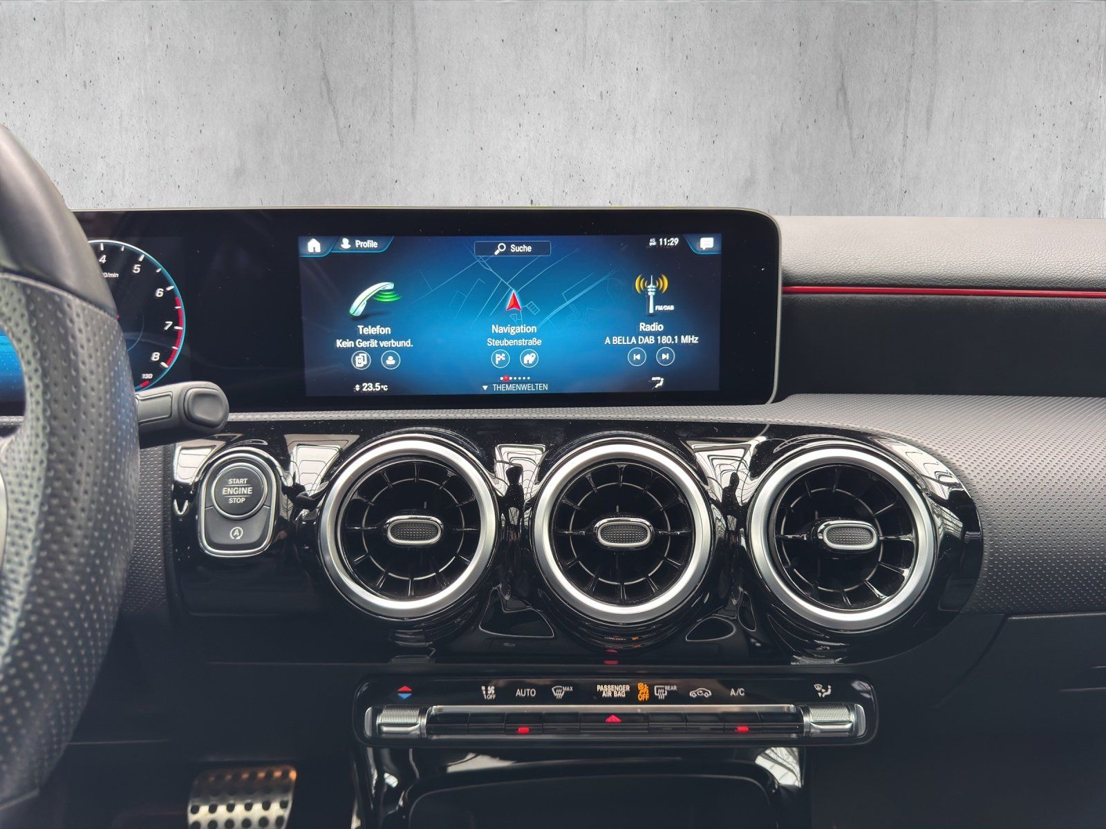 Mercedes-Benz A 220 AMG Line KeyLess+LED+Navi+Pano+SD+SHZ+LM foto 16