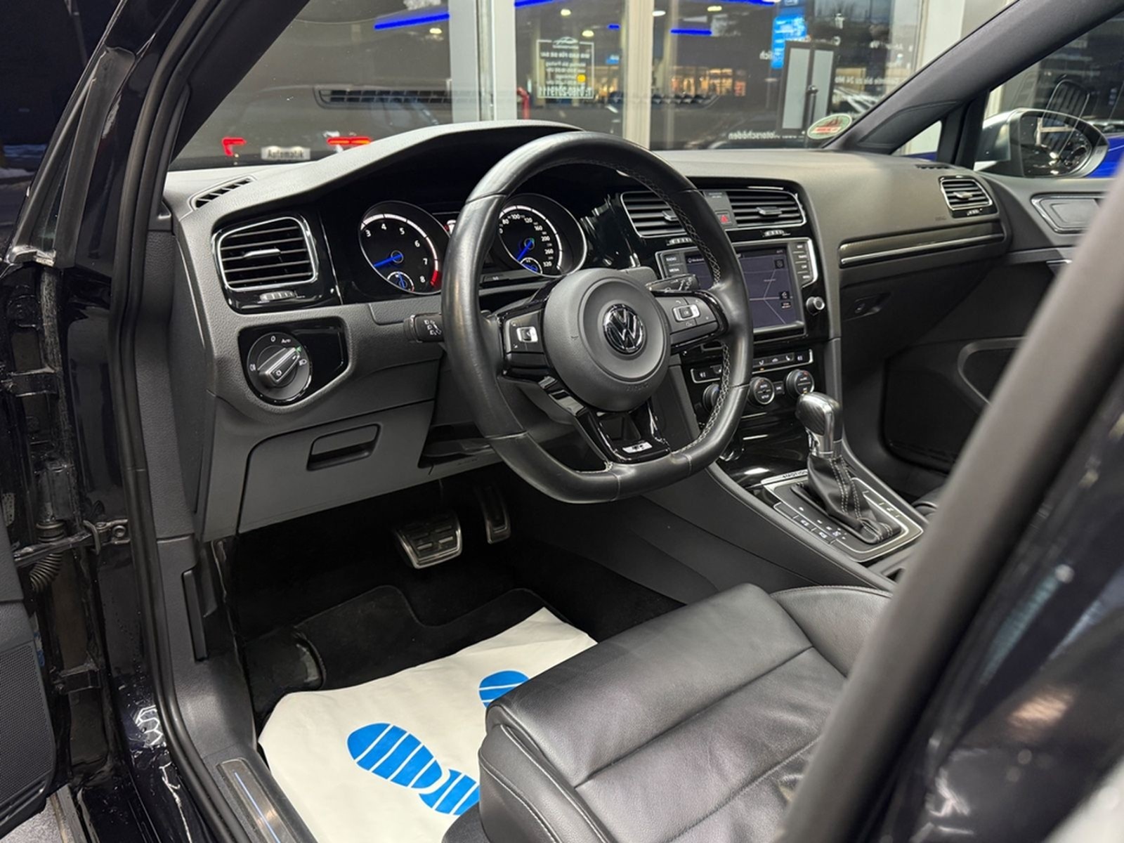 Volkswagen Golf VII R *4Motion*2.0TSI*PANO*DSG*94.000KM* foto 8
