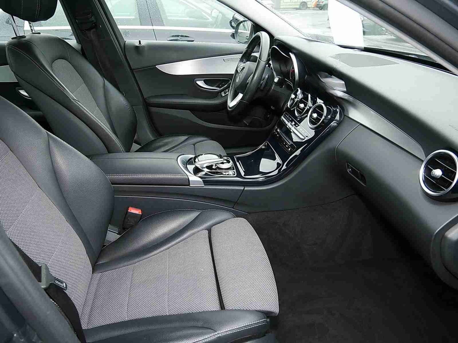 Mercedes-Benz C 180 Avantgarde+LED+Navigation+Park-Assistent foto 5