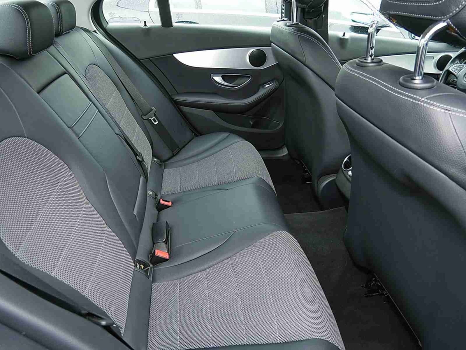 Mercedes-Benz C 180 Avantgarde+LED+Navigation+Park-Assistent foto 6