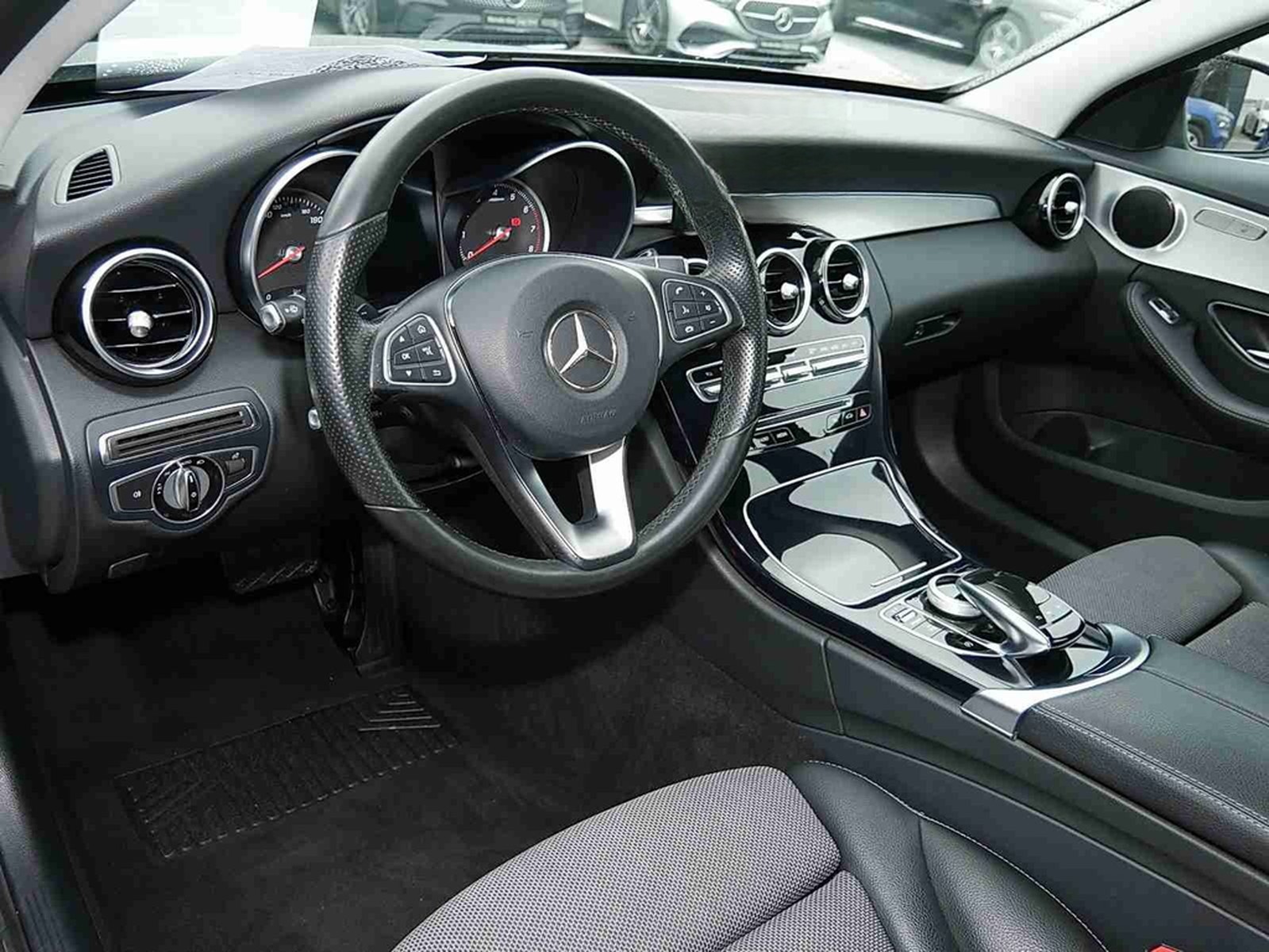 Mercedes-Benz C 180 Avantgarde+LED+Navigation+Park-Assistent foto 8