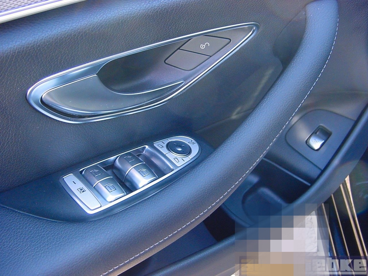 Mercedes-Benz E 200 T AVANTG AUT,LED,NAVI,KAM,SHZ,PARK-ASS,eHK foto 18