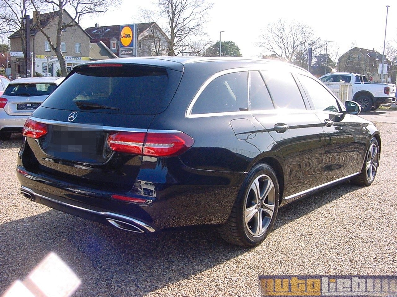 Mercedes-Benz E 200 T AVANTG AUT,LED,NAVI,KAM,SHZ,PARK-ASS,eHK foto 3