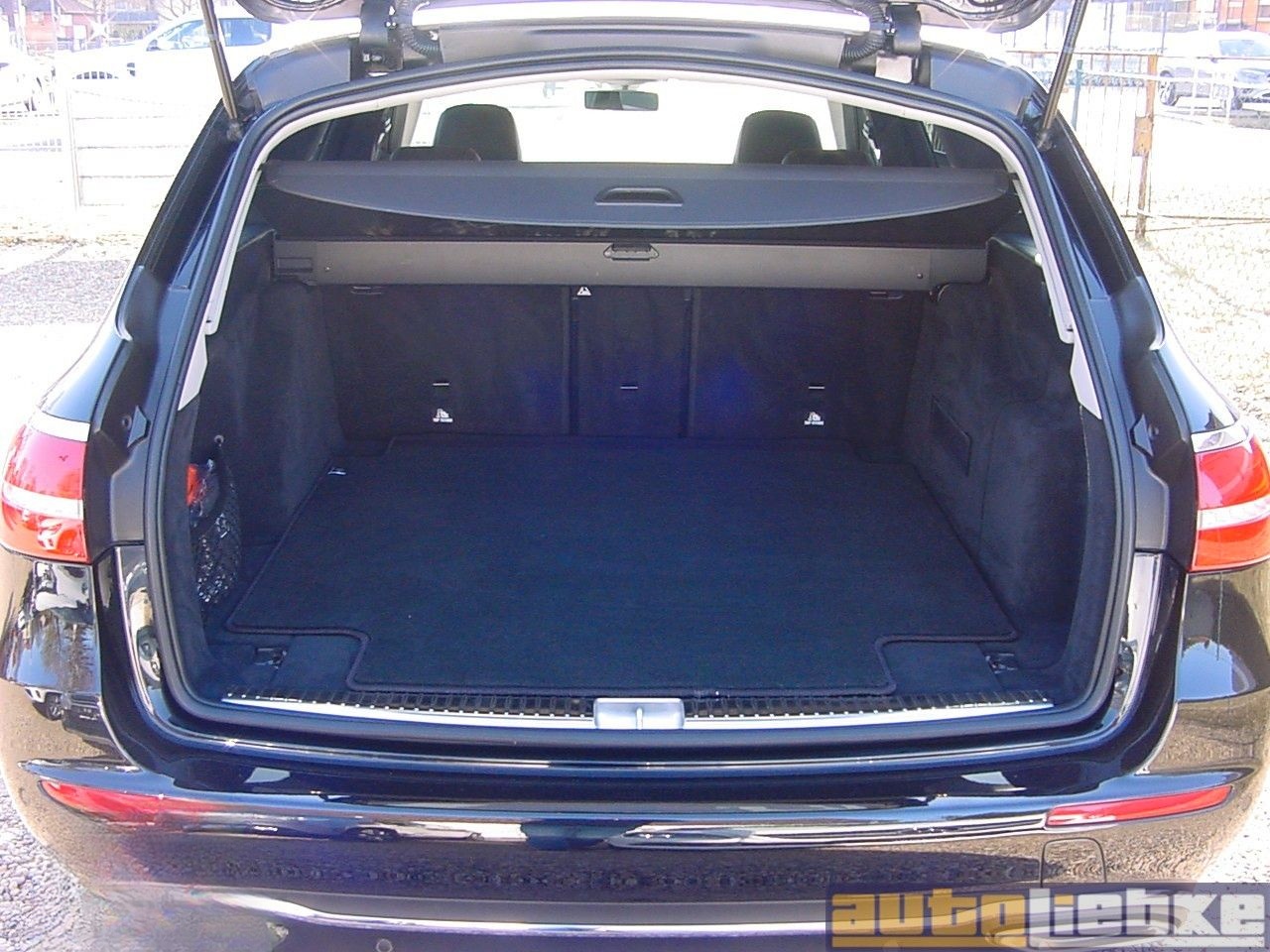 Mercedes-Benz E 200 T AVANTG AUT,LED,NAVI,KAM,SHZ,PARK-ASS,eHK foto 22