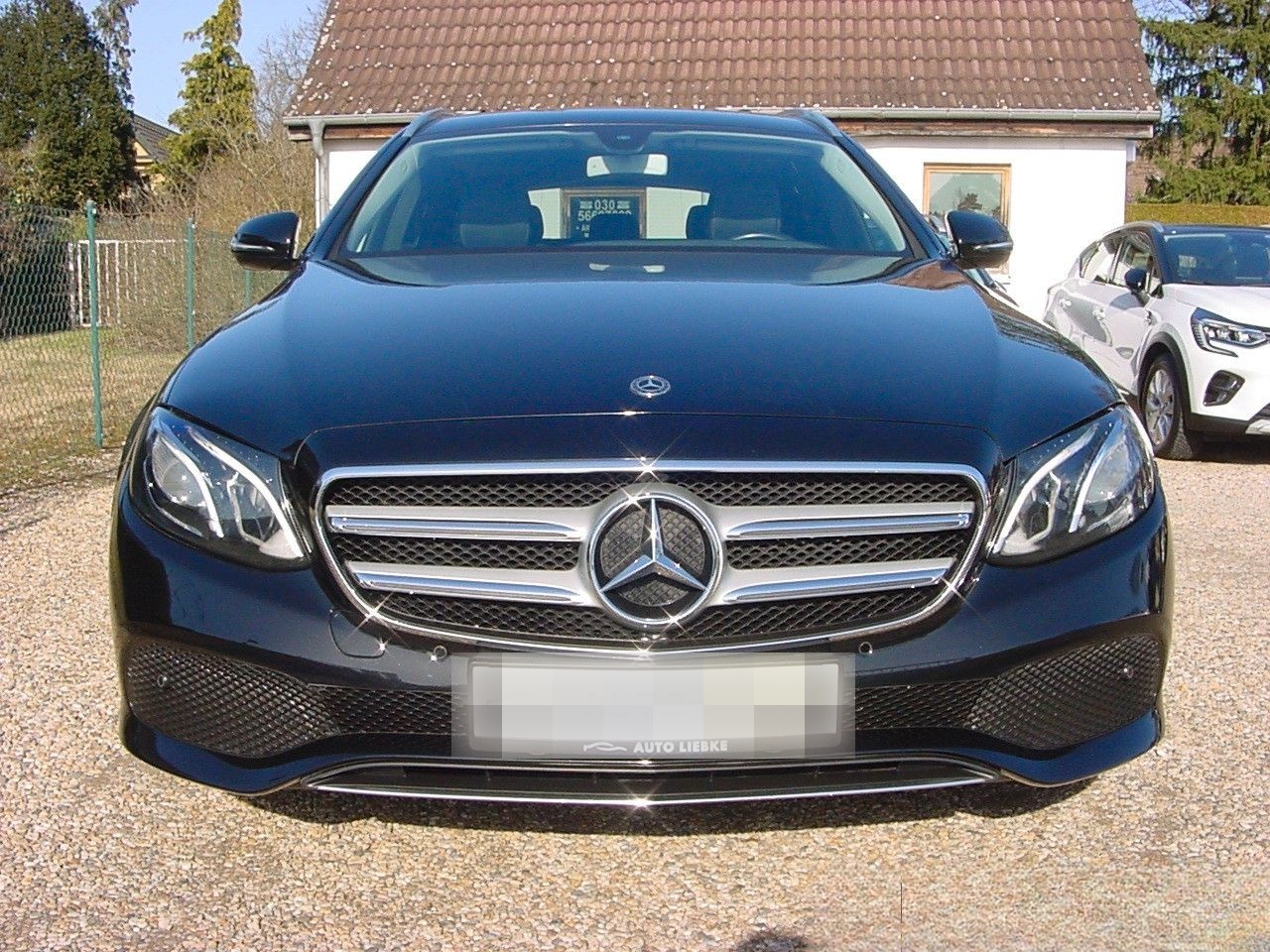 Mercedes-Benz E 200 T AVANTG AUT,LED,NAVI,KAM,SHZ,PARK-ASS,eHK foto 4