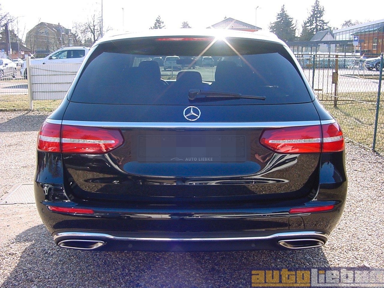 Mercedes-Benz E 200 T AVANTG AUT,LED,NAVI,KAM,SHZ,PARK-ASS,eHK foto 5