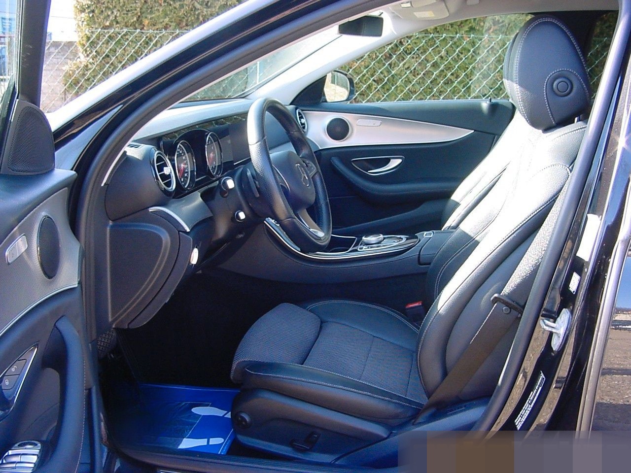 Mercedes-Benz E 200 T AVANTG AUT,LED,NAVI,KAM,SHZ,PARK-ASS,eHK foto 6