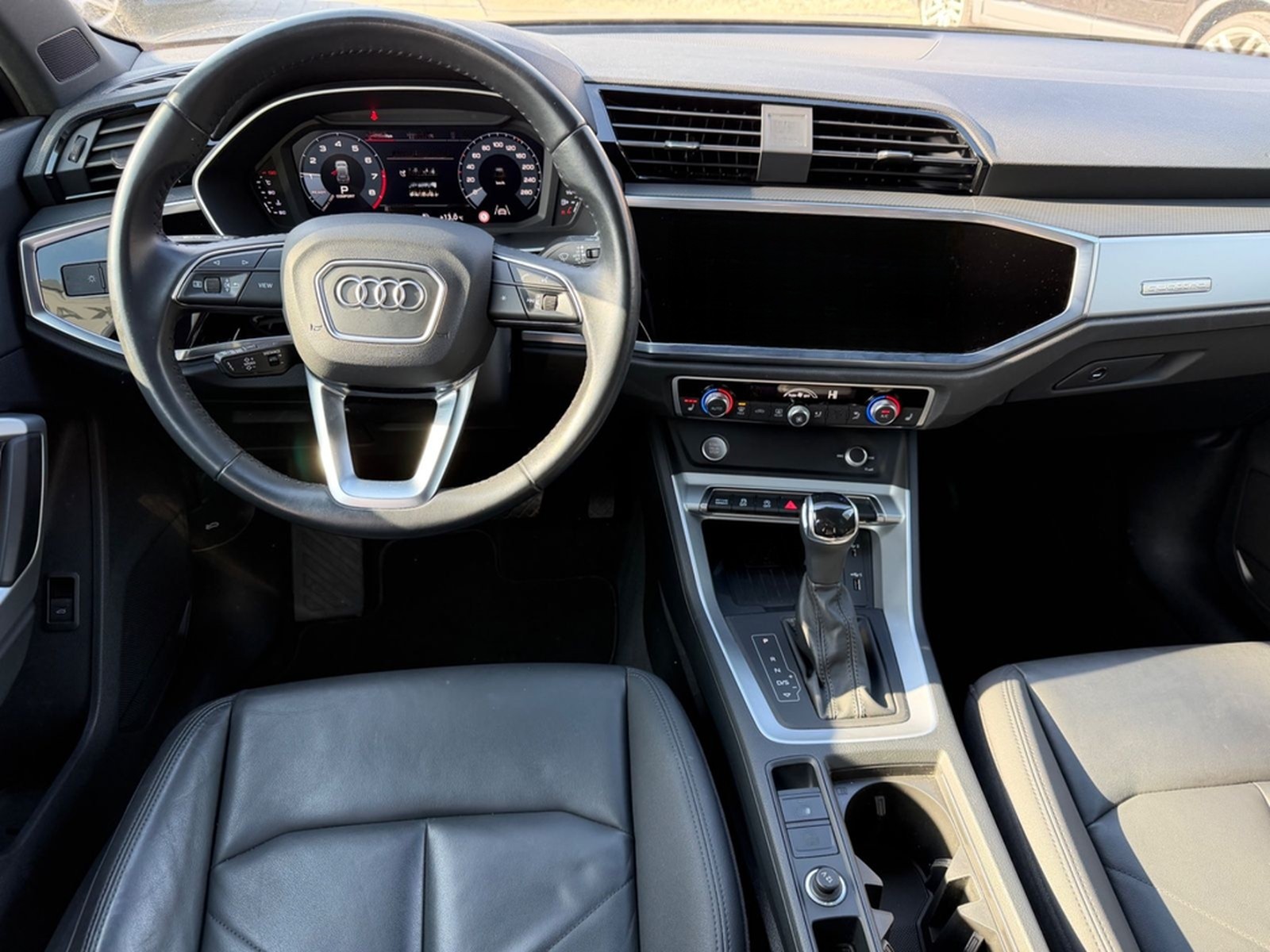 Audi Q3 45 TFSI quattro advanced *LEDER/AHK* foto 10
