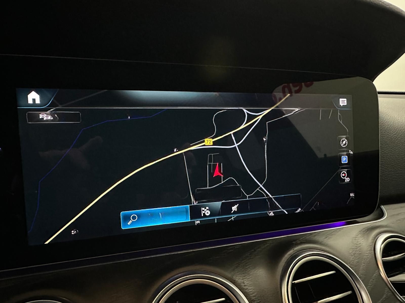 Mercedes-Benz E 220 d T Avantg+Night Distronic+ 360° Burmester foto 13