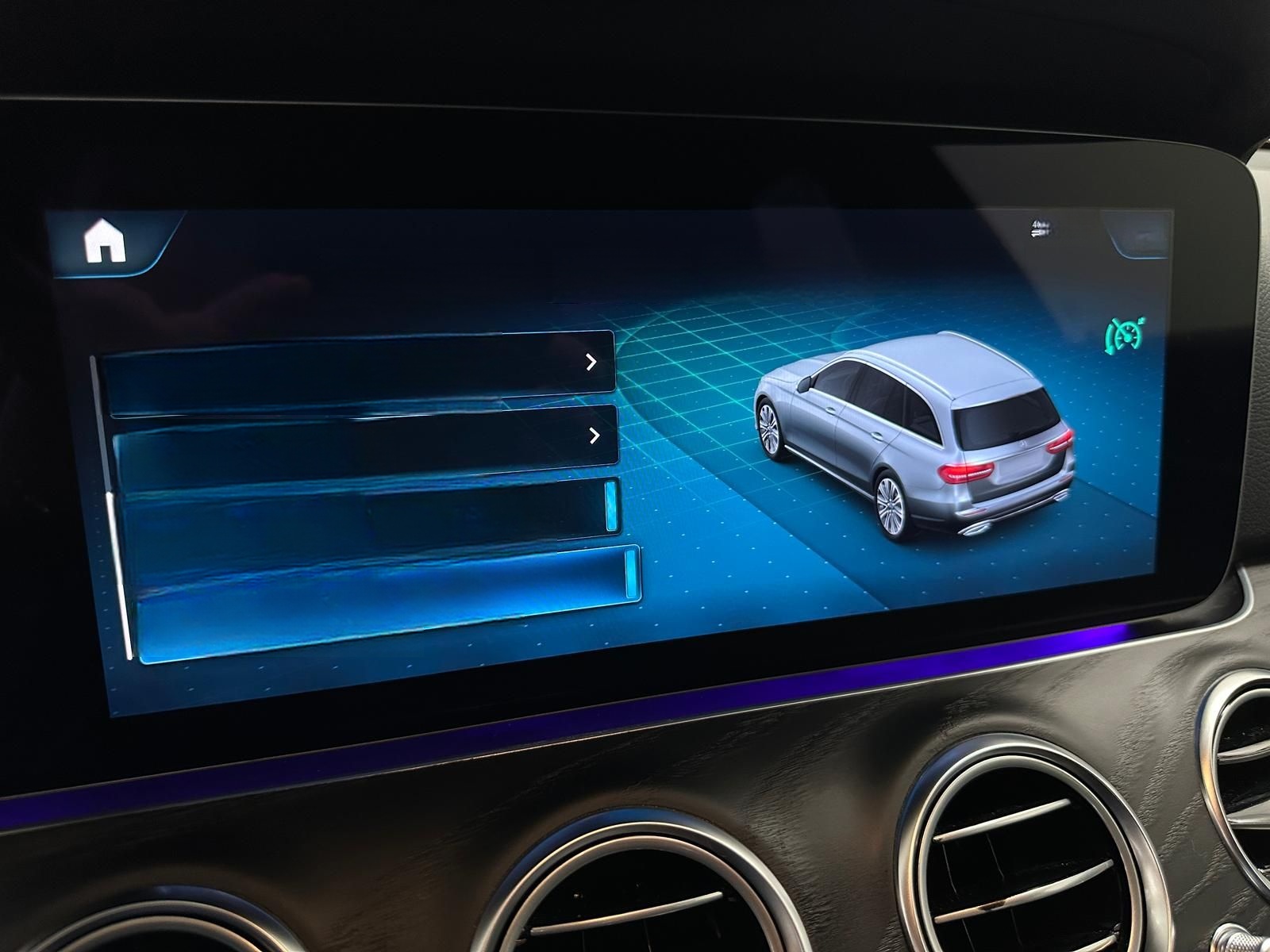 Mercedes-Benz E 220 d T Avantg+Night Distronic+ 360° Burmester foto 19