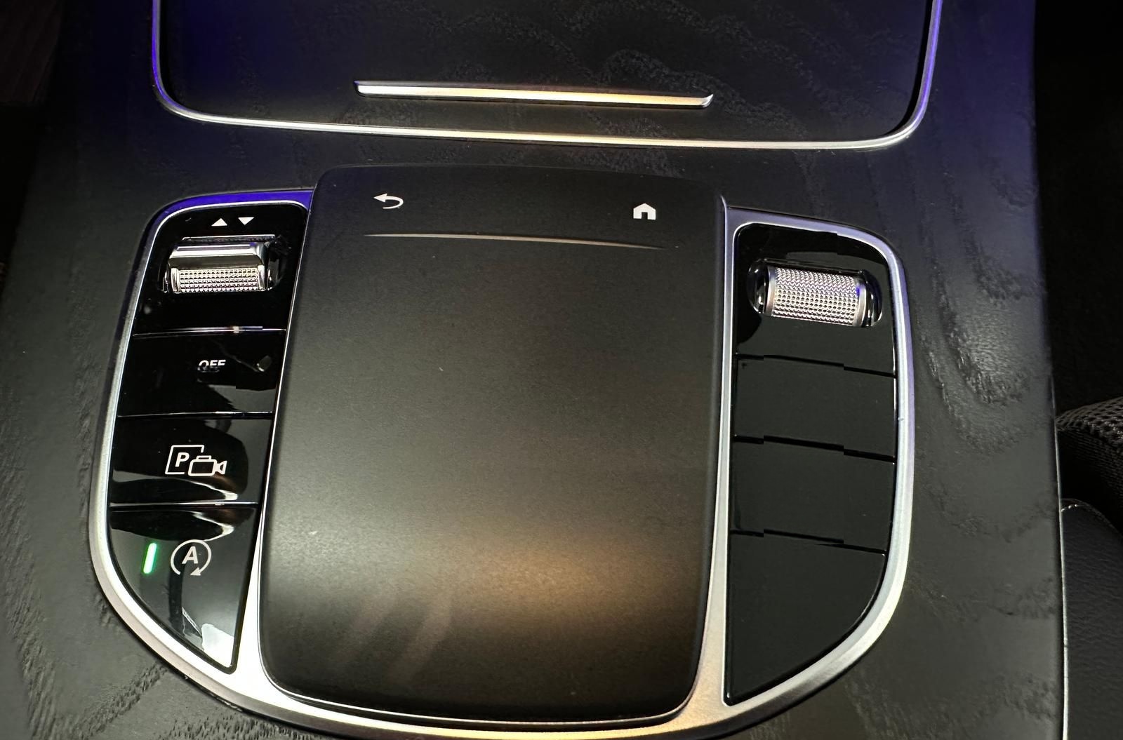 Mercedes-Benz E 220 d T Avantg+Night Distronic+ 360° Burmester foto 22