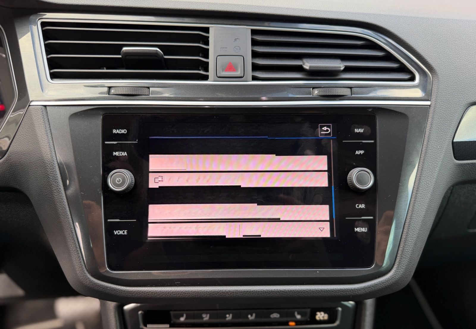 Volkswagen Tiguan Highline BMT/Start-Stopp 1.Hand LED Autom foto 19