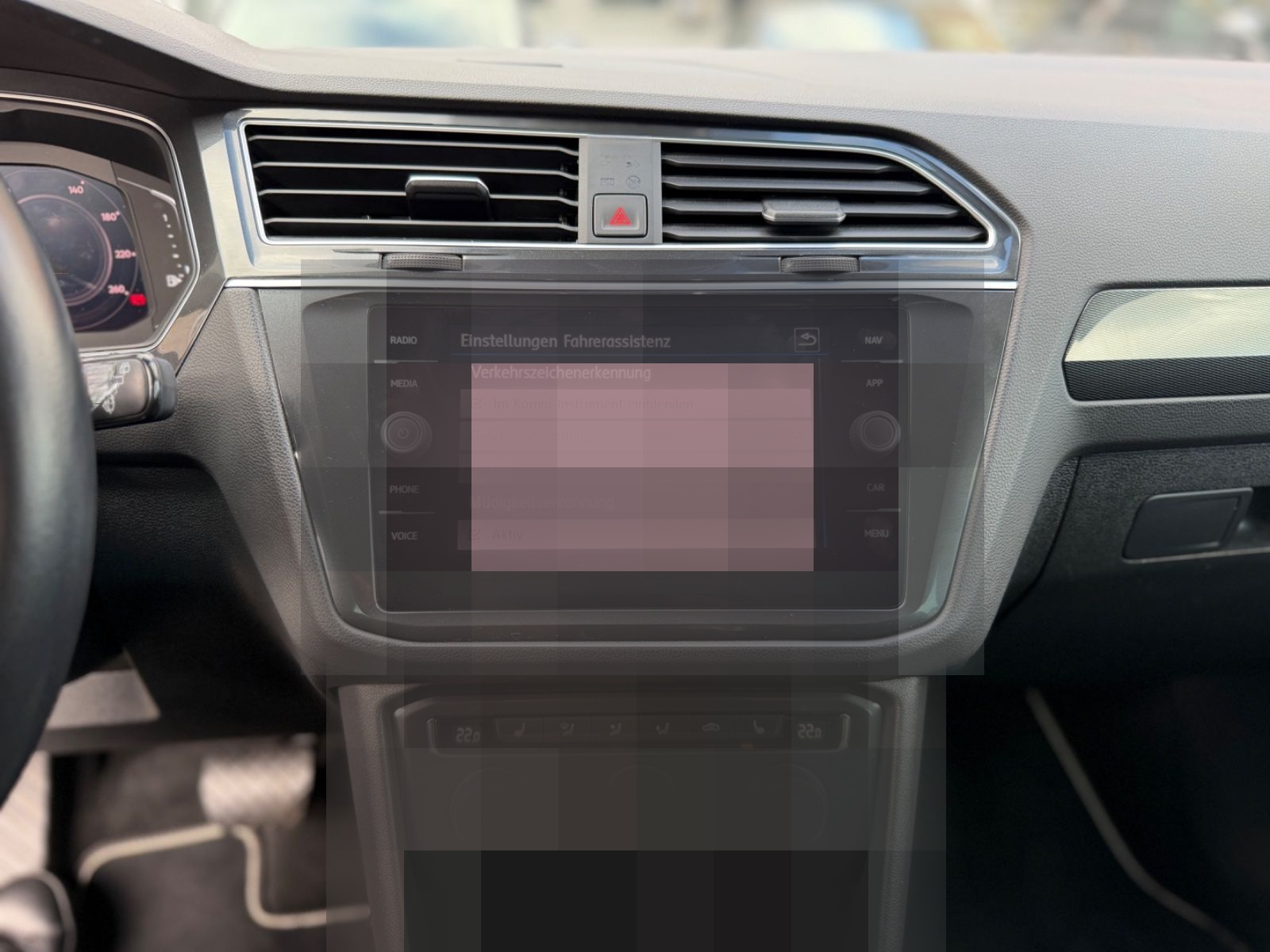 Volkswagen Tiguan Highline BMT/Start-Stopp 1.Hand LED Autom foto 20