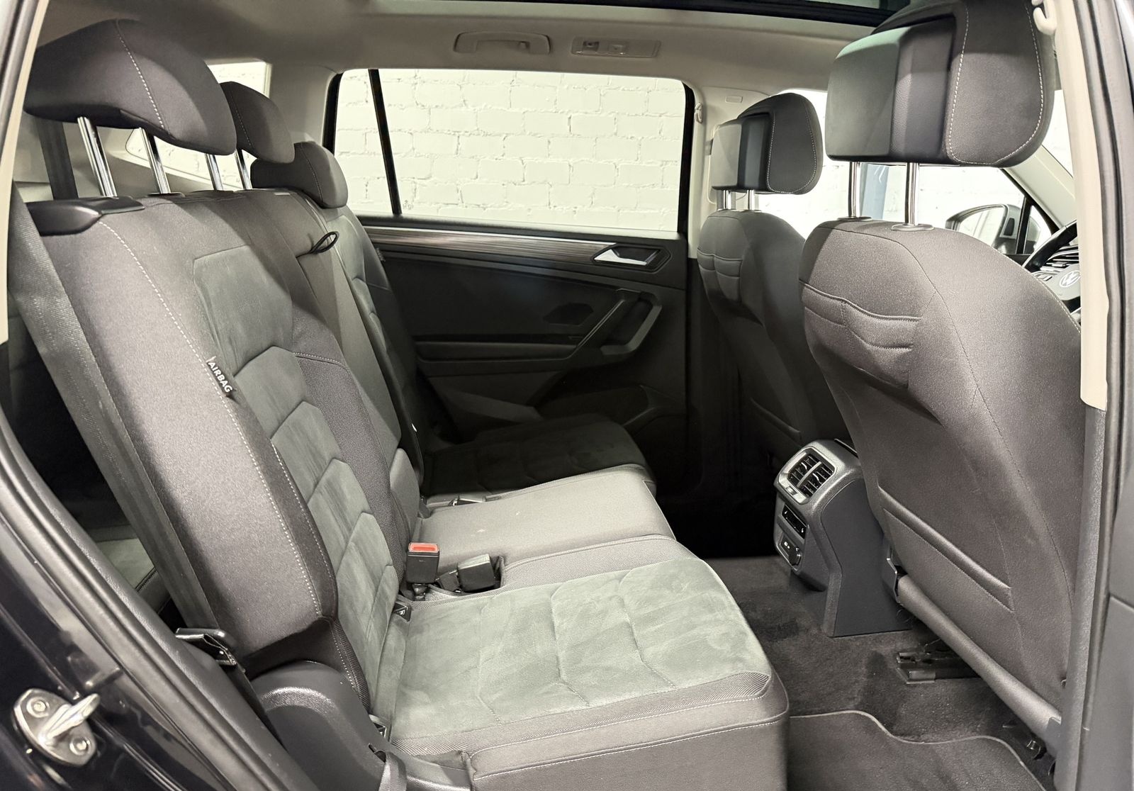 Volkswagen Tiguan Allspace 2.0 TDI SCR 4M DSG Elegan/7-Sitz foto 14