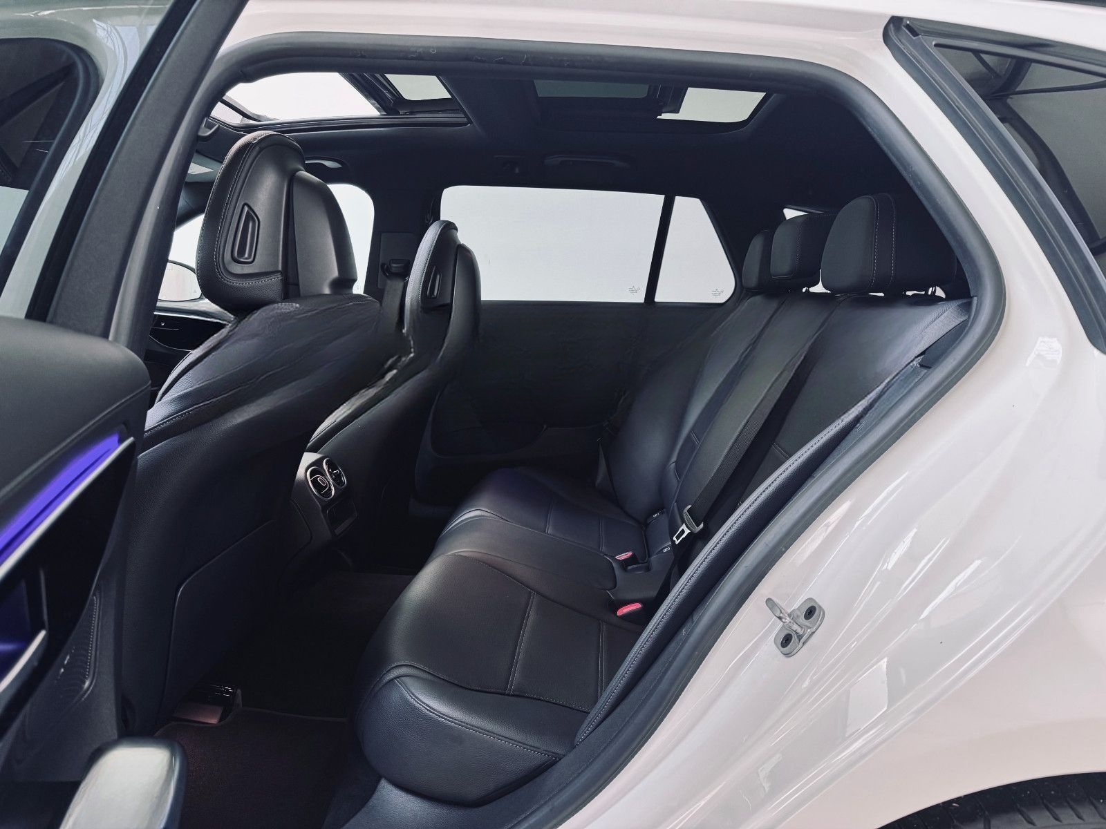 Mercedes-Benz C 300 Mercedes e T-Modell /Pano/Headup/Lenkheiz. foto 17