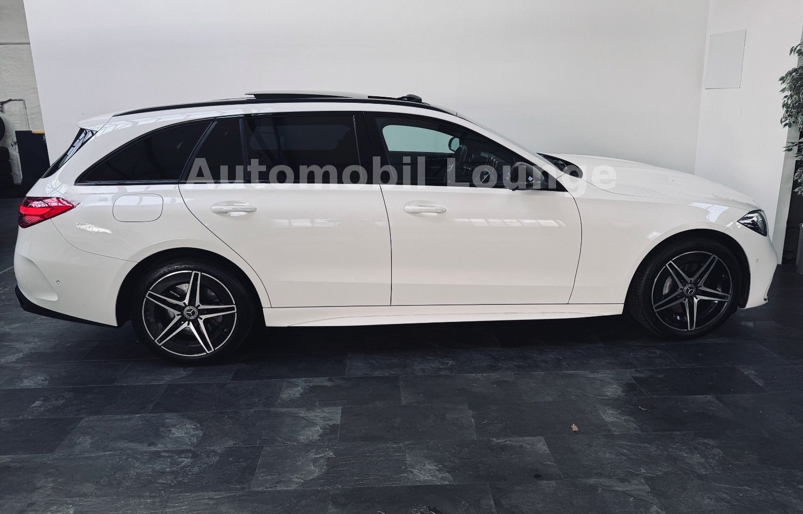 Mercedes-Benz C 300 Mercedes e T-Modell /Pano/Headup/Lenkheiz. foto 6