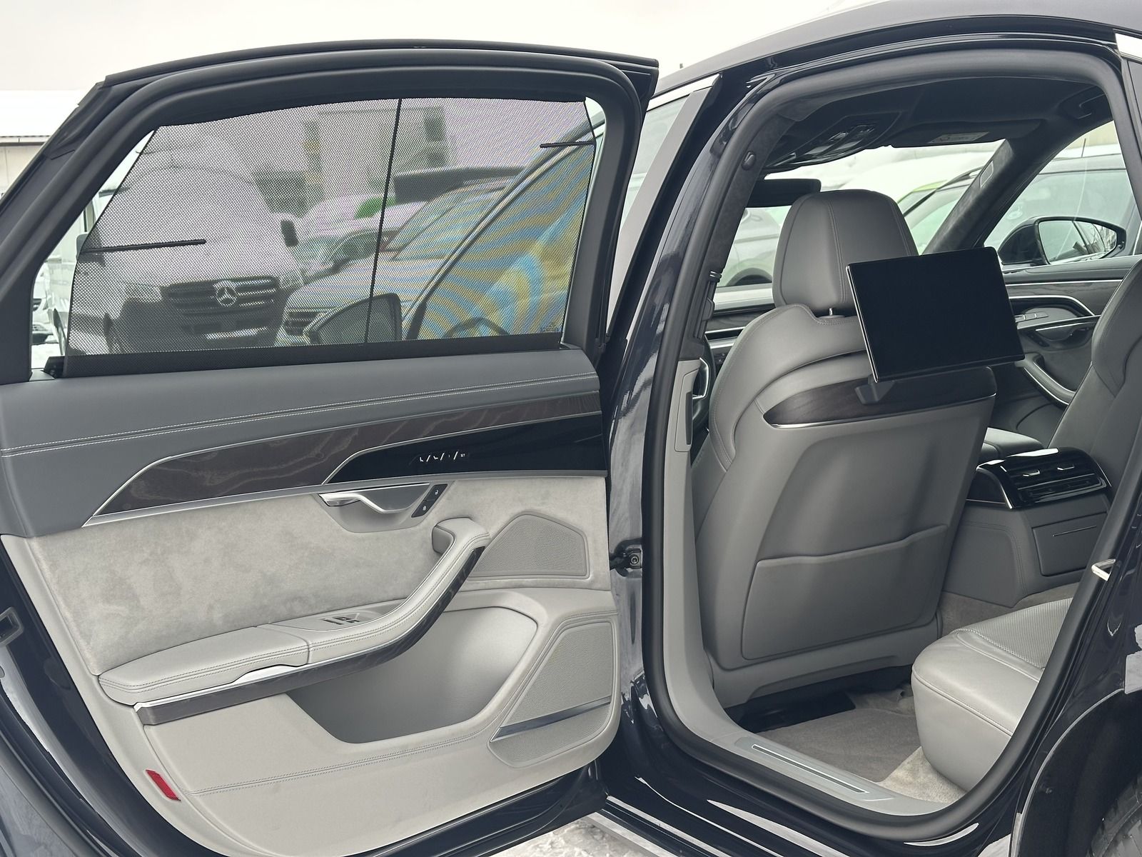 Audi A8 50 TDI LANG NP:149¤ ALLRADLENKUNG S.PAKET B&O foto 21