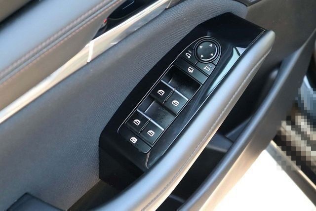 Mazda 3 SKYACTIV-X 2.0 Selection LED/Navi/Kamera/Head- foto 13
