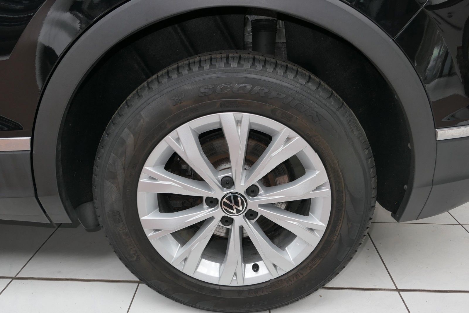 Volkswagen Tiguan 2.0 TDI DSG*NAVI*LM*LED*unfallfrei foto 11