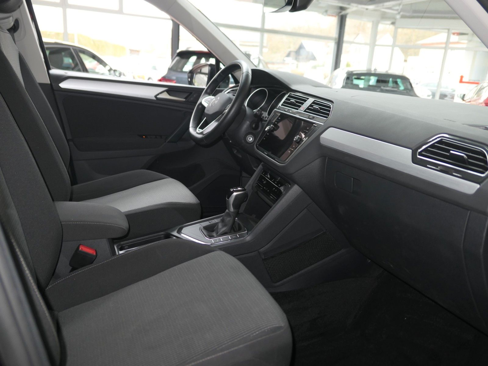 Volkswagen Tiguan 2.0 TDI DSG*NAVI*LM*LED*unfallfrei foto 14