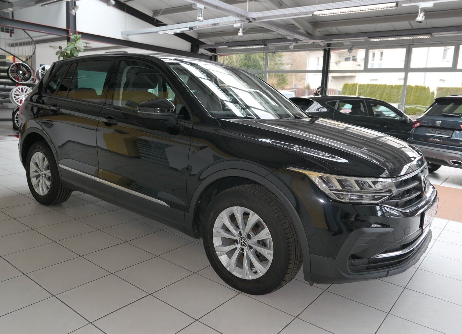 Volkswagen Tiguan 2.0 TDI DSG*NAVI*LM*LED*unfallfrei foto 7