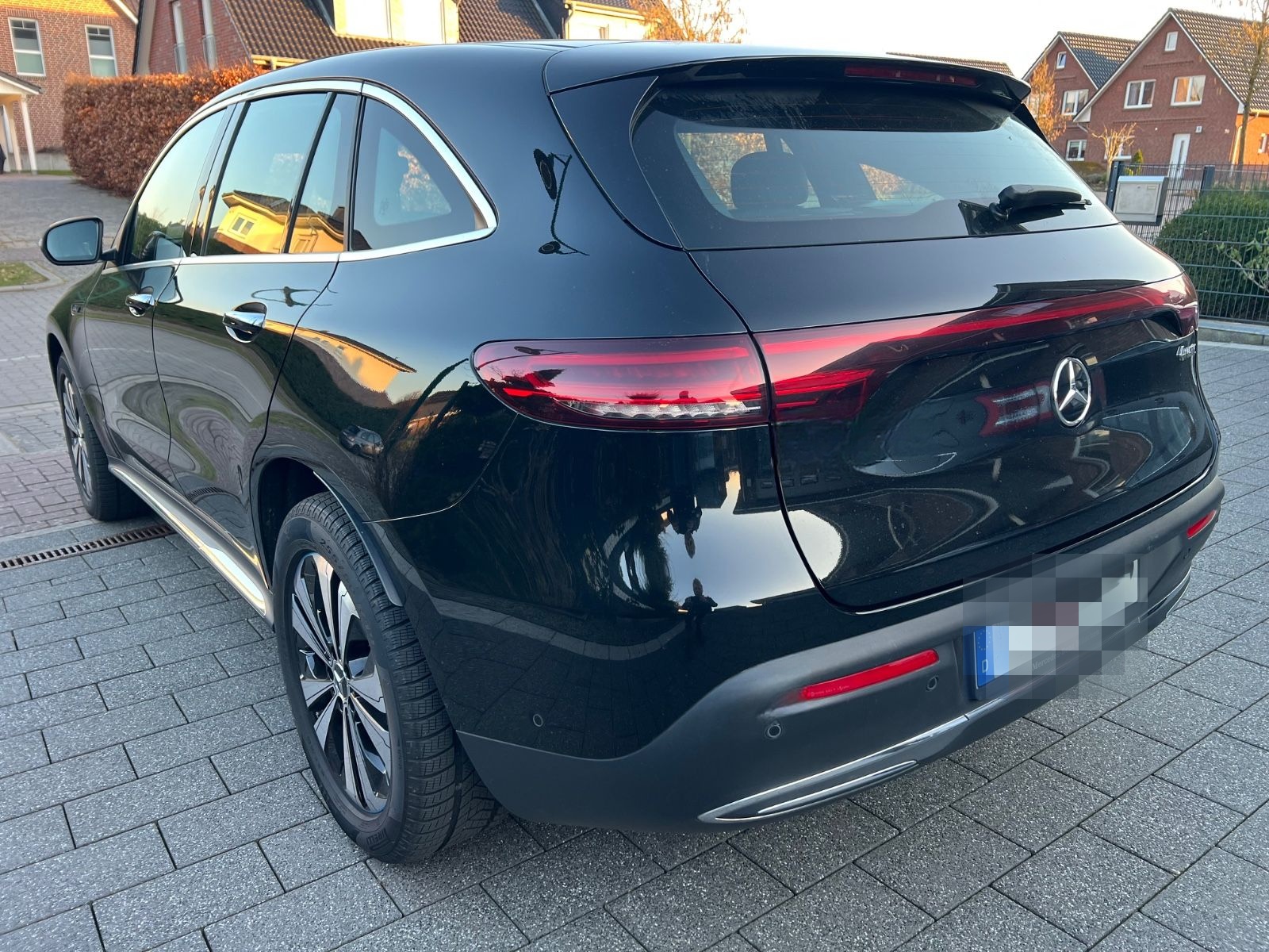 Mercedes-Benz EQC 400 4M/ 360°/AHK/MBUX/Burm/SHD/Garan 2029 foto 6