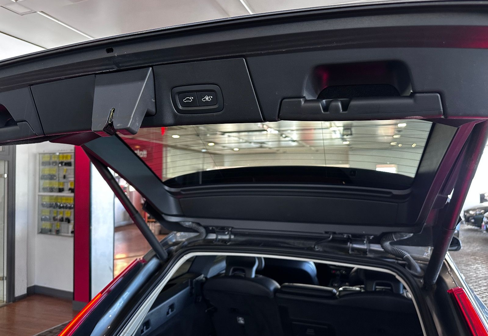 Volvo V90 Cross Country  AWD *LED+ DAB+ Leder+ Ambient foto 24