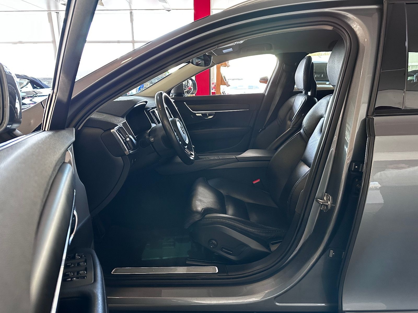 Volvo V90 Cross Country  AWD *LED+ DAB+ Leder+ Ambient foto 9