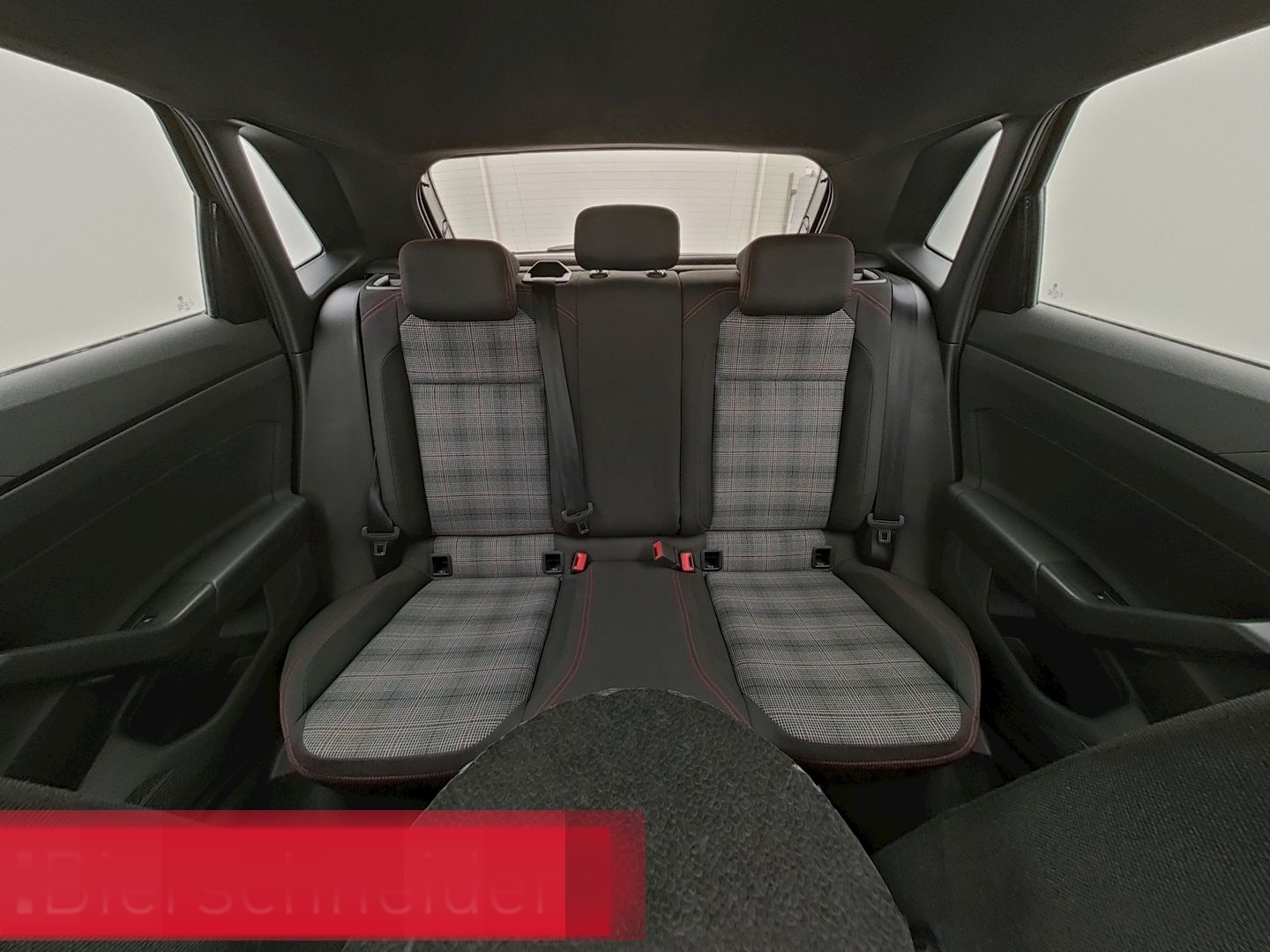 Volkswagen Polo GTI 2.0 TSI DSG NAVI LED ALU 18 foto 17