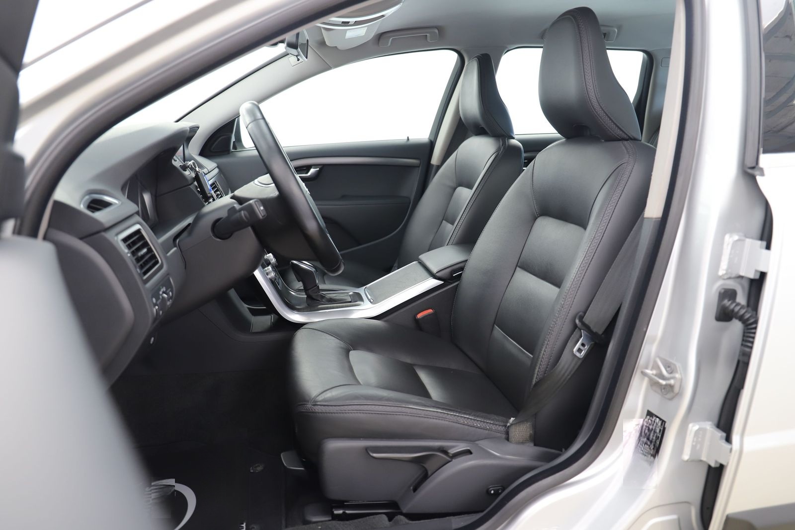 Volvo XC70 2.0D4 181PS Geartronic Momentum AHK 1Hand foto 9